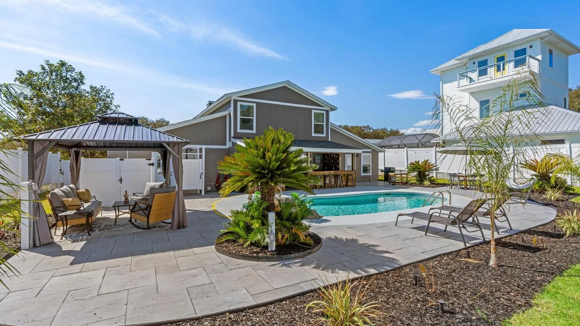 Spacious 3Br W Tiki Bar Shared Pool Walk To Beach Near 30A Pier Park Panama City Beach
