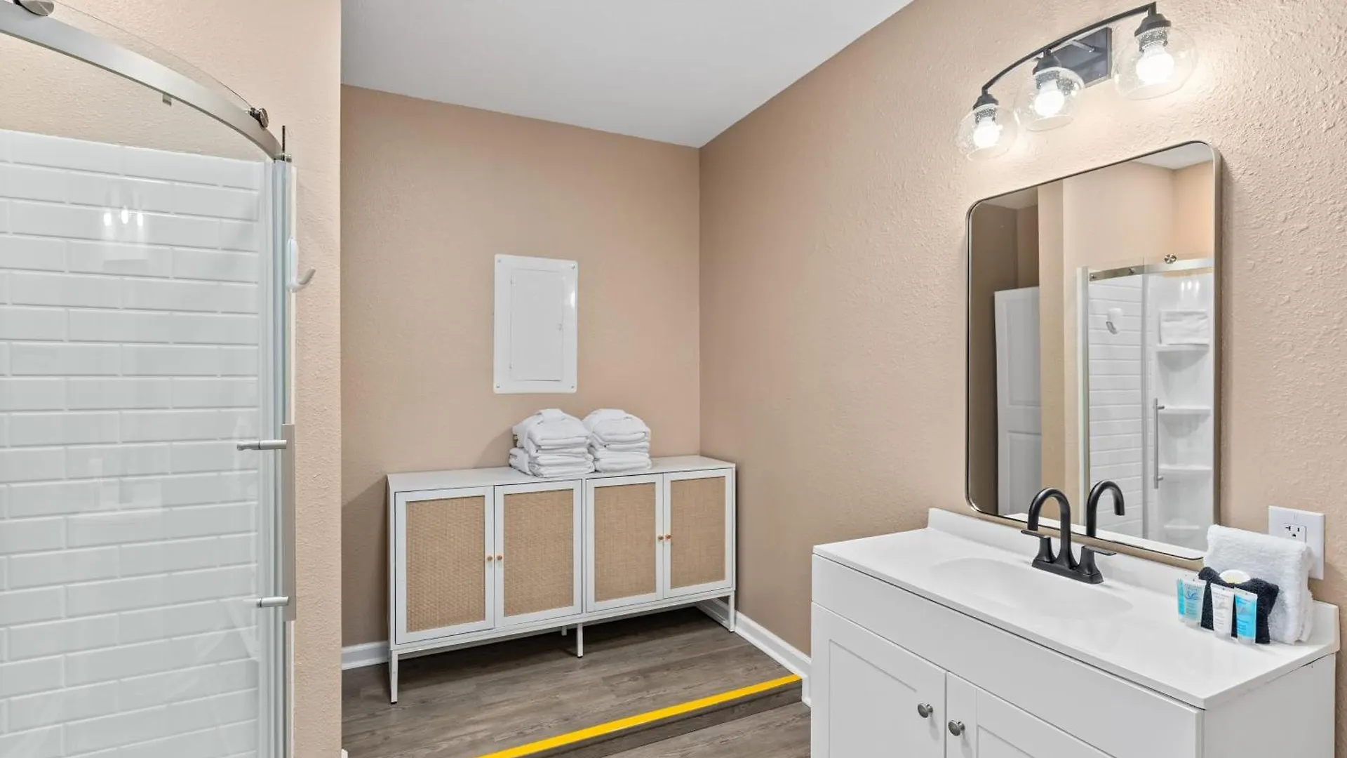 Spacious 3Br W Tiki Bar Shared Pool Walk To Beach Near 30A Pier Park Panama City Beach 0*,  Stati Uniti